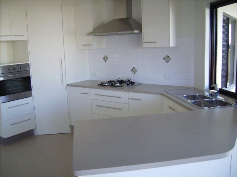 64 Hillock Street, Bushland Beach QLD 4818