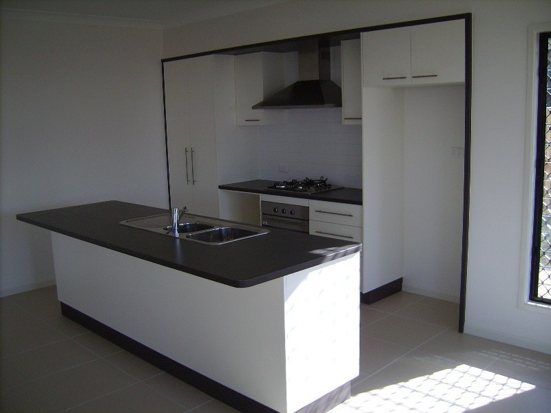 62 Hillock Street, Bushland Beach QLD 4818