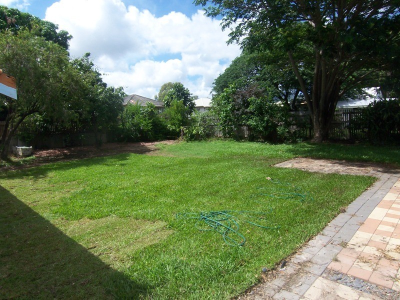 33 Norris Street, Hermit Park QLD 4812