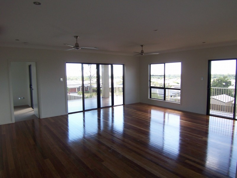 18 Baxendell Place, Bushland Beach QLD 4818