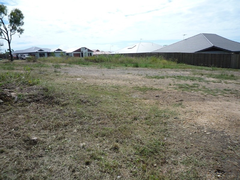 12 Keswick Street, Bushland Beach QLD 4818