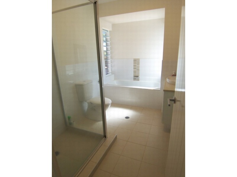 5 Strawberry Road, Kelso QLD 4815