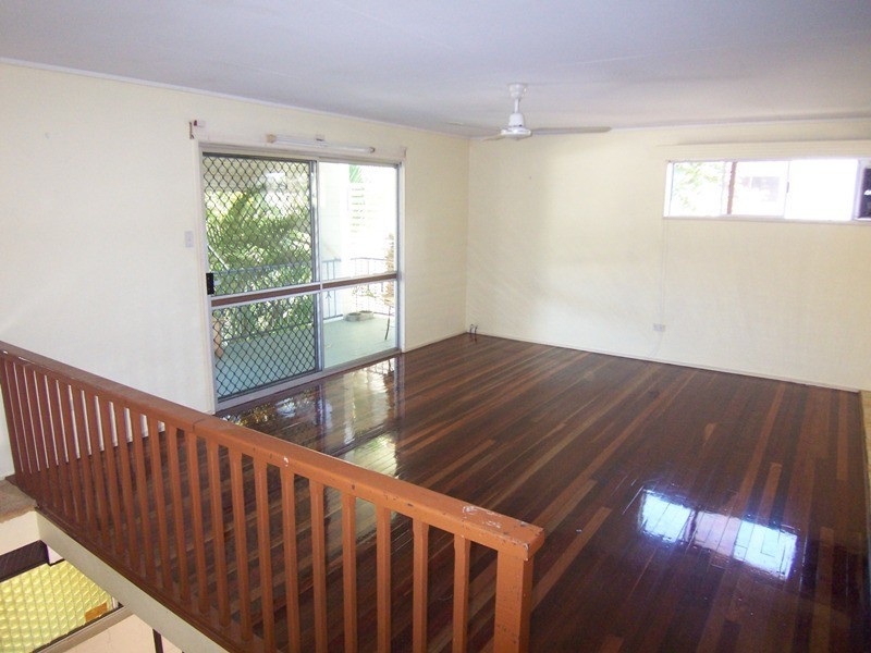 25 Pine Street, Kirwan QLD 4817