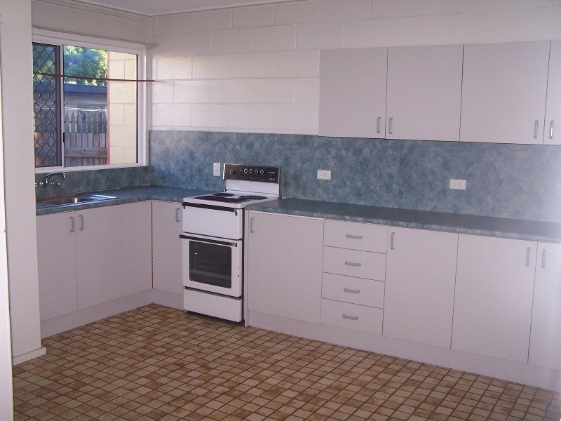 West End QLD 4810