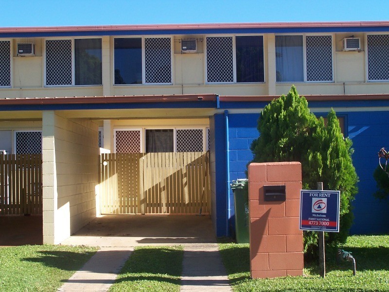 West End QLD 4810