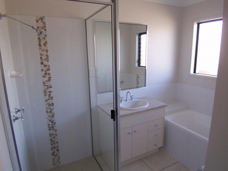 Bohle Plains QLD 4817