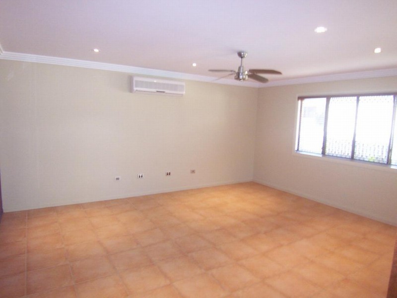 Mount Louisa QLD 4814