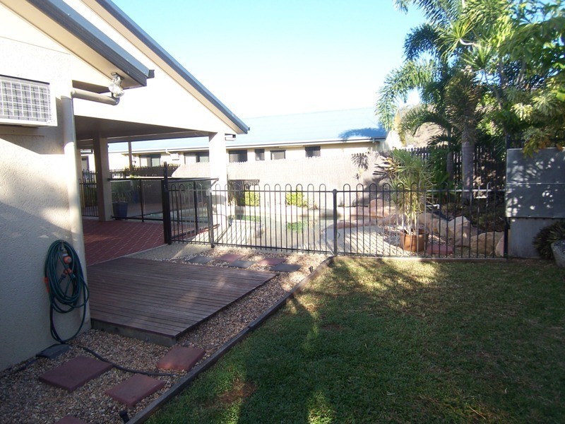 Mount Louisa QLD 4814