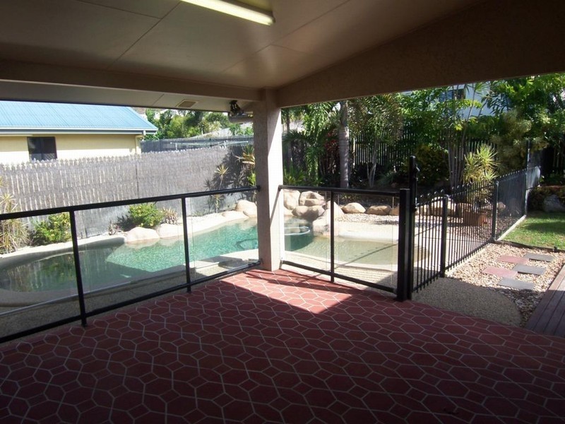 Mount Louisa QLD 4814