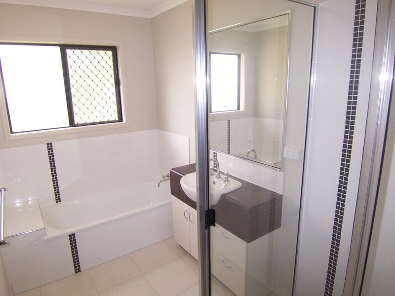 Mount Louisa QLD 4814