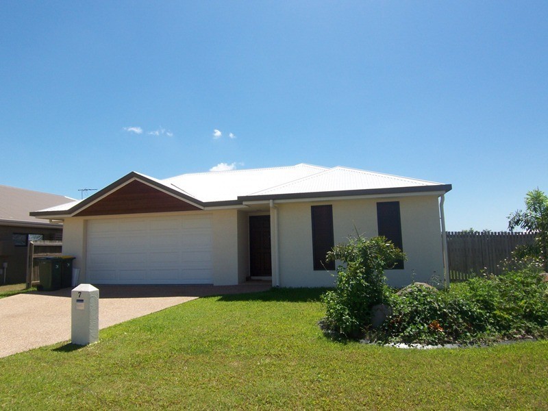 Bohle Plains QLD 4817