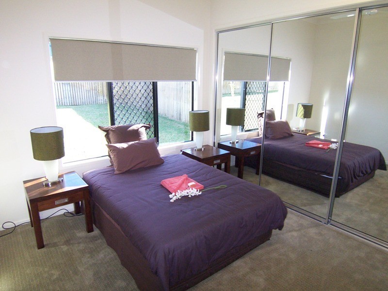 Bushland Beach QLD 4818