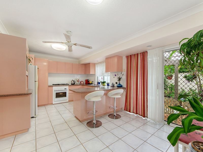19 Pitta Place, Burleigh Waters QLD 4220