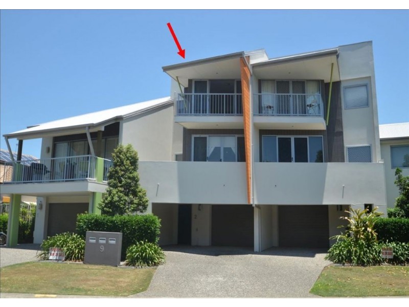 2/9 Lantau Cr, Varsity Lakes QLD 4227