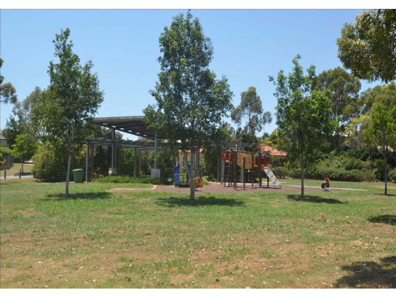 2/9 Lantau Cr, Varsity Lakes QLD 4227