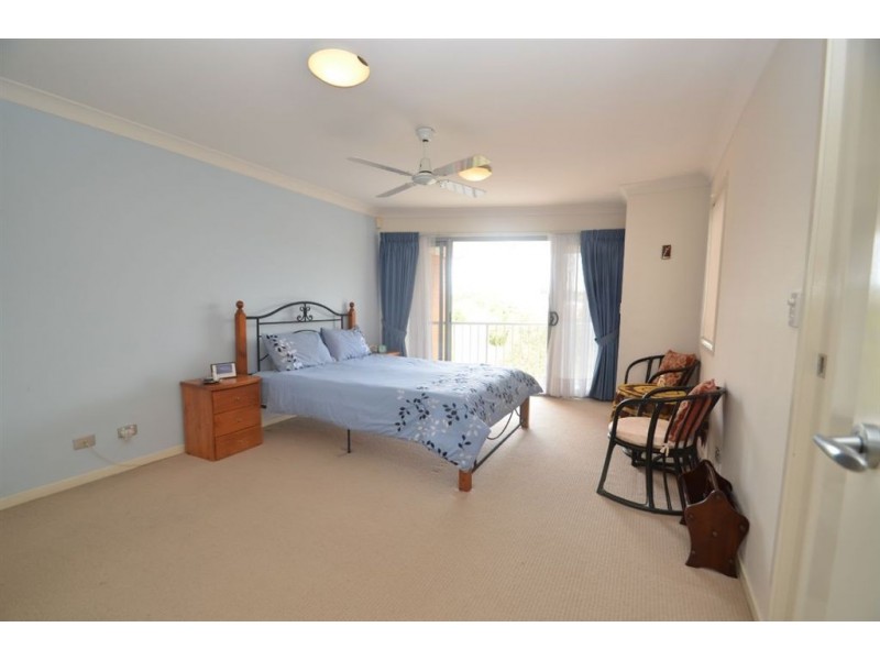 2/9 Lantau Cr, Varsity Lakes QLD 4227