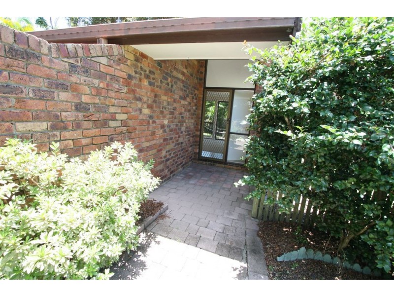 1/180 Ron Penhaligon Way, Robina QLD 4226