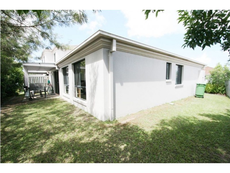 104/8 Ghilgai Rd, Merrimac QLD 4226