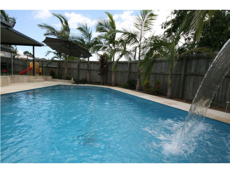 1 Schneid St, Mudgeeraba QLD 4213