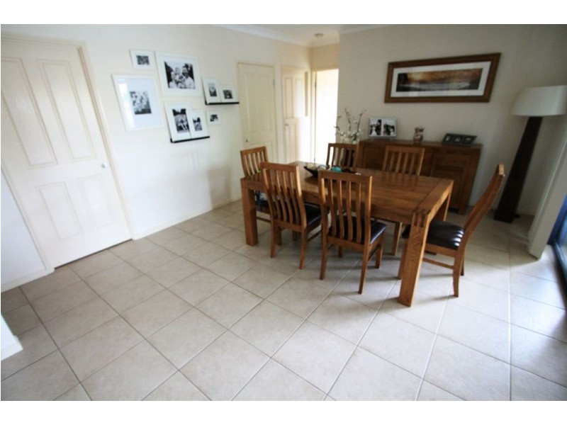 1 Schneid St, Mudgeeraba QLD 4213