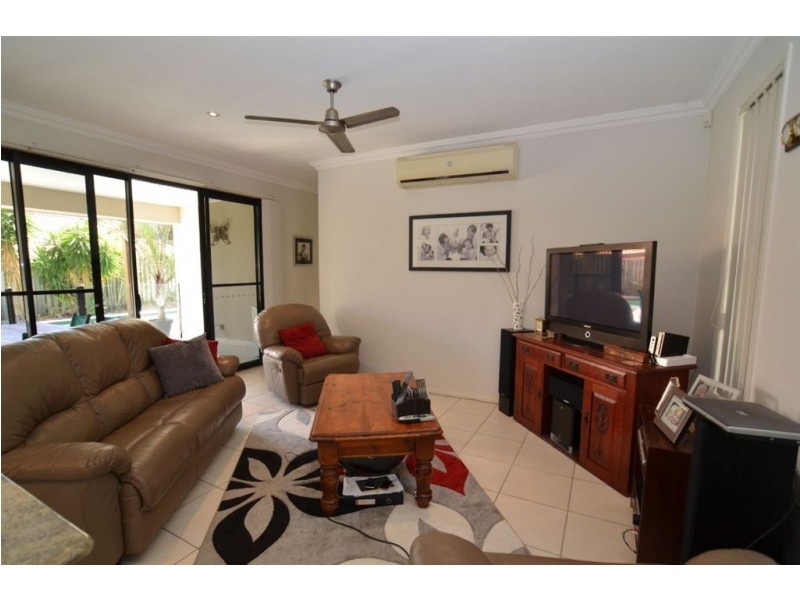 13 Kodiak Dr, Varsity Lakes QLD 4227