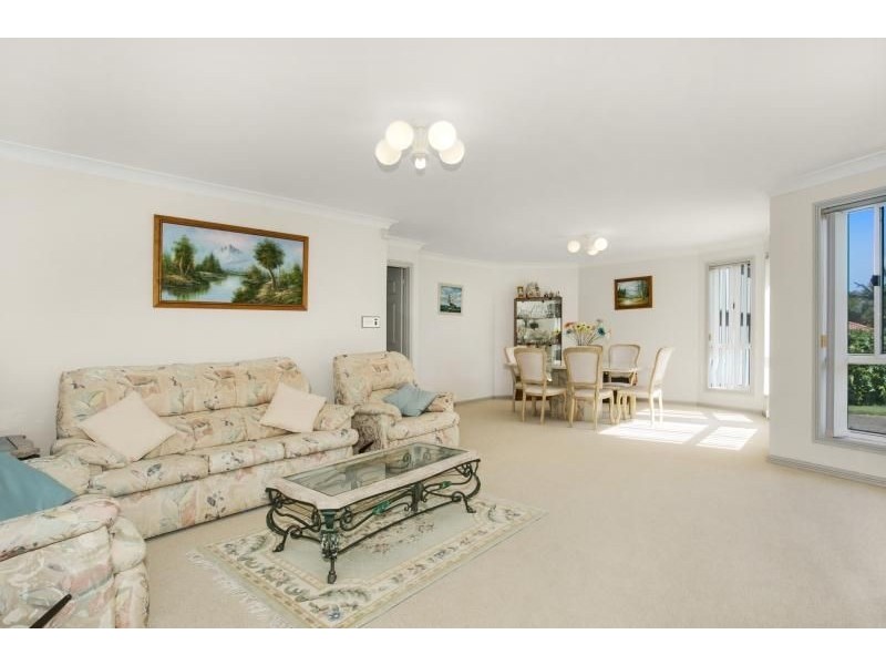 53 Camberwell Cct, Robina QLD 4226