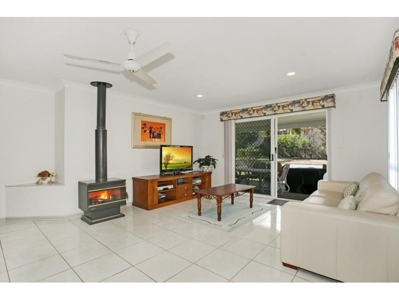 53 Camberwell Cct, Robina QLD 4226