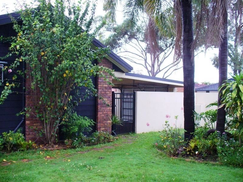 24 Hokitika St, Broadbeach Waters QLD 4218