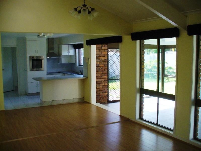 24 Hokitika St, Broadbeach Waters QLD 4218