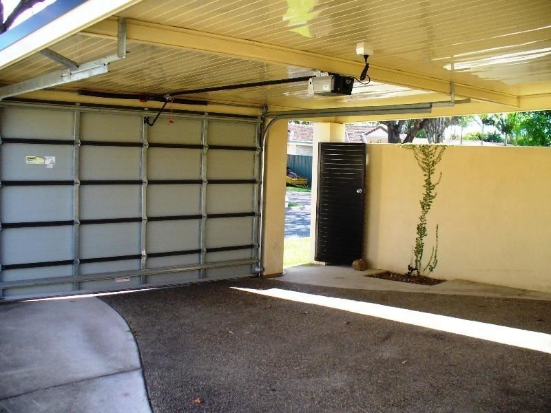 24 Hokitika St, Broadbeach Waters QLD 4218