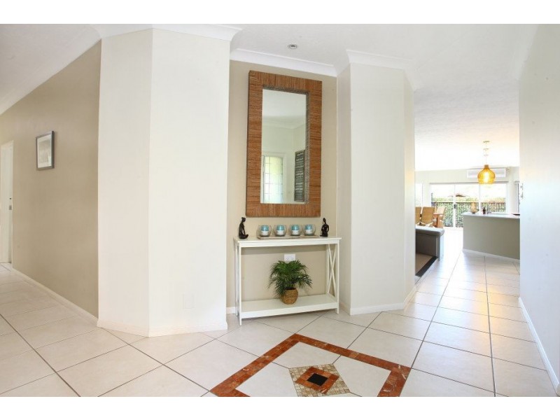 5 Northwood Cl, Robina QLD 4226
