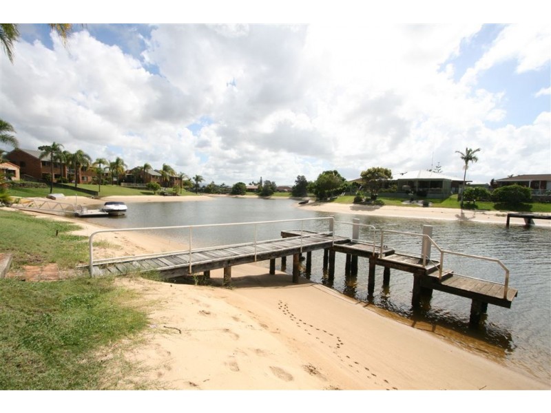 8/20 Dunlop Crt, Mermaid Waters QLD 4218