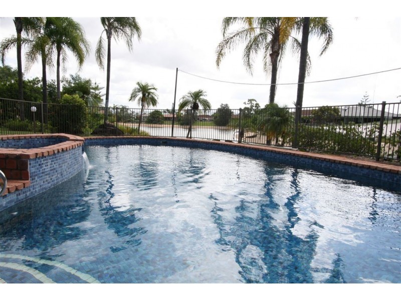 8/20 Dunlop Crt, Mermaid Waters QLD 4218