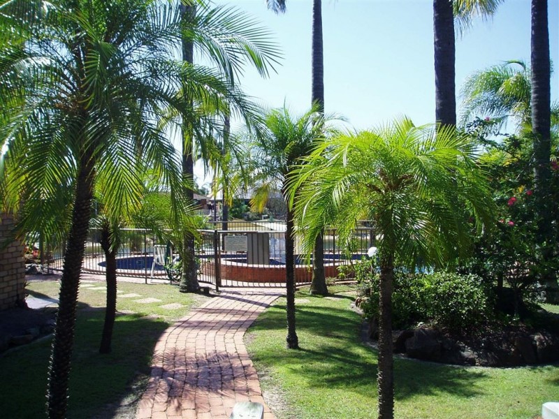 8/20 Dunlop Crt, Mermaid Waters QLD 4218