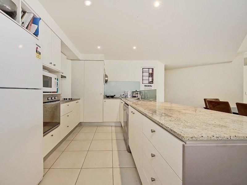 60/251 Varsity Pde, Varsity Lakes QLD 4227