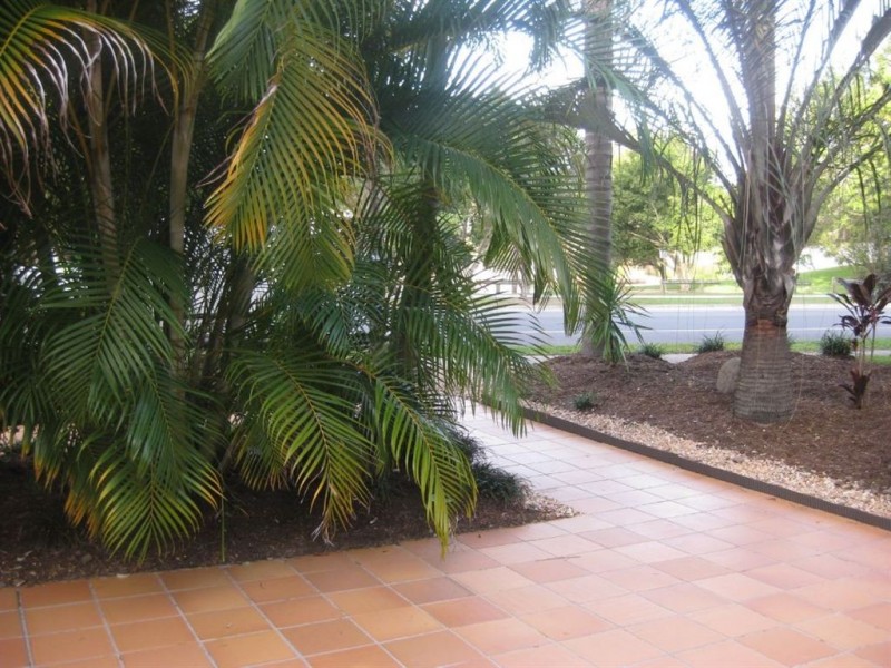 27 Manly Dr, Robina QLD 4226