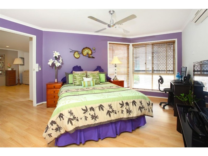 146 Glen Eagles Dr, Robina QLD 4226