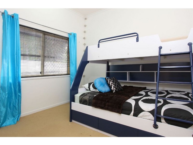 146 Glen Eagles Dr, Robina QLD 4226