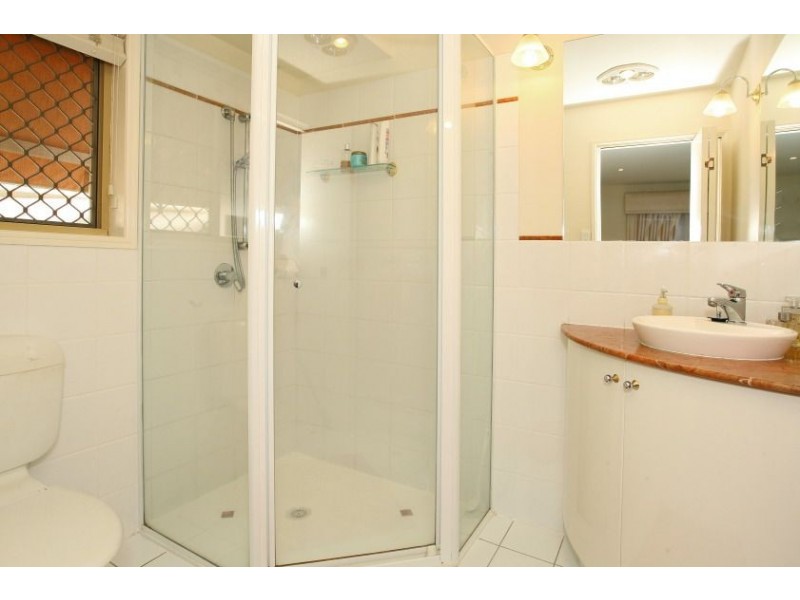 14 Newport Dr, Robina QLD 4226