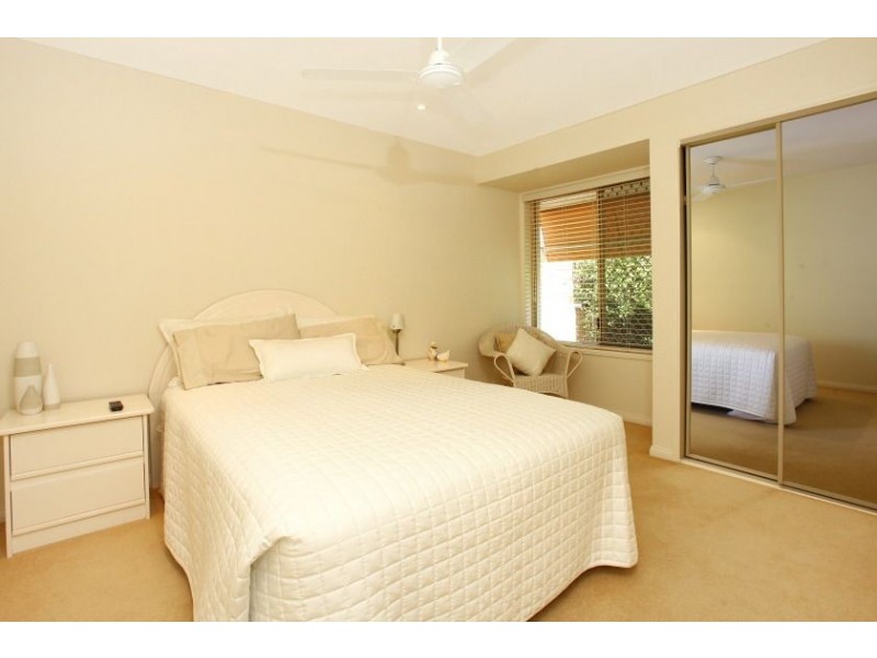 14 Newport Dr, Robina QLD 4226