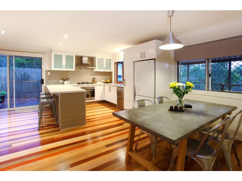 207 Dugandan St, Nerang QLD 4211