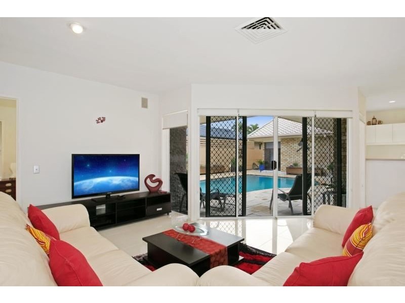 21 Moorabbin Pl, Robina QLD 4226