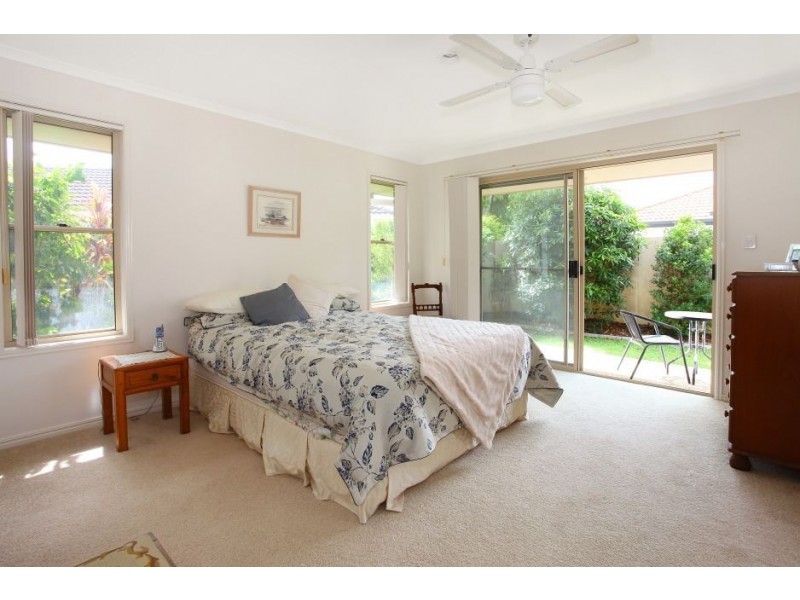 38 Cedarwood Cres, Robina QLD 4226