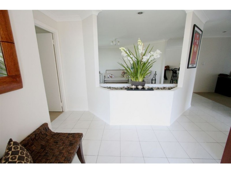 105 Glen Eagles Dr, Robina QLD 4226