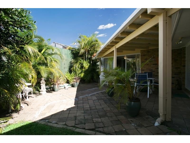 17 Birkdale St, Robina QLD 4226