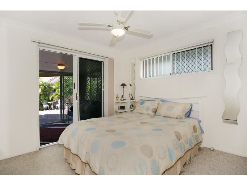 17 Birkdale St, Robina QLD 4226