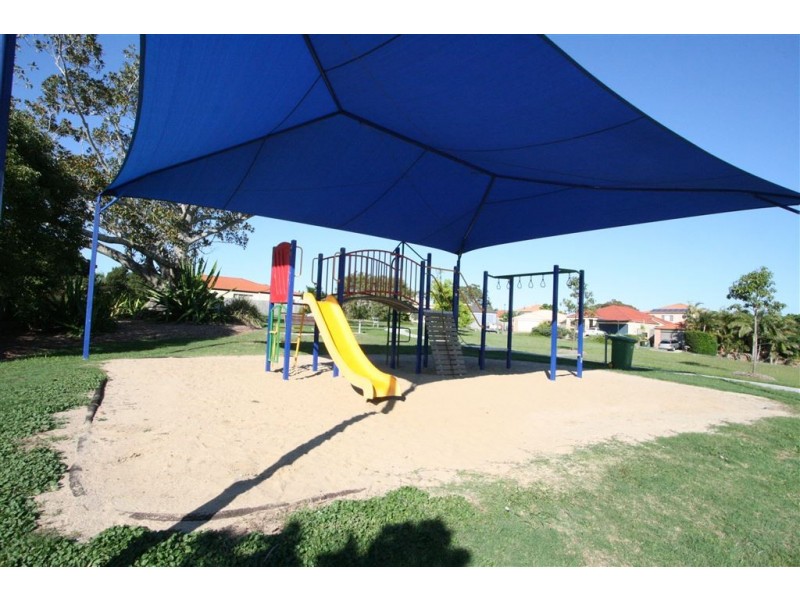 3 Merrilaine Cr, Merrimac QLD 4226