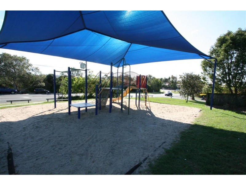 3 Merrilaine Cr, Merrimac QLD 4226