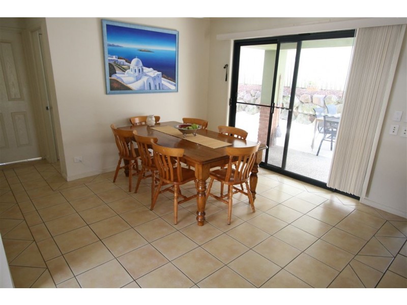 10 Nardoo St, Robina QLD 4226