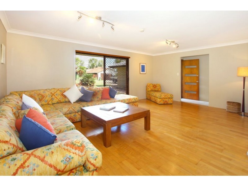 10 Longueville Ct, Robina QLD 4226